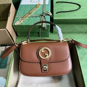 Gucci Tan Leather Shoulder Bag with Gold Accents